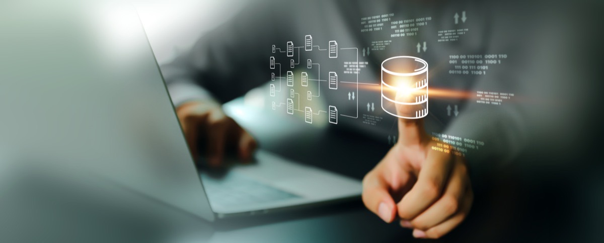 AIOps IT service management multi-monitor